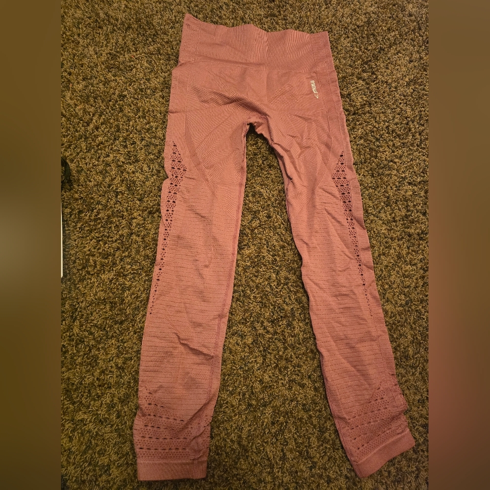 Maroon Seamless Workout Leggings with Side Laser-Cut Detail